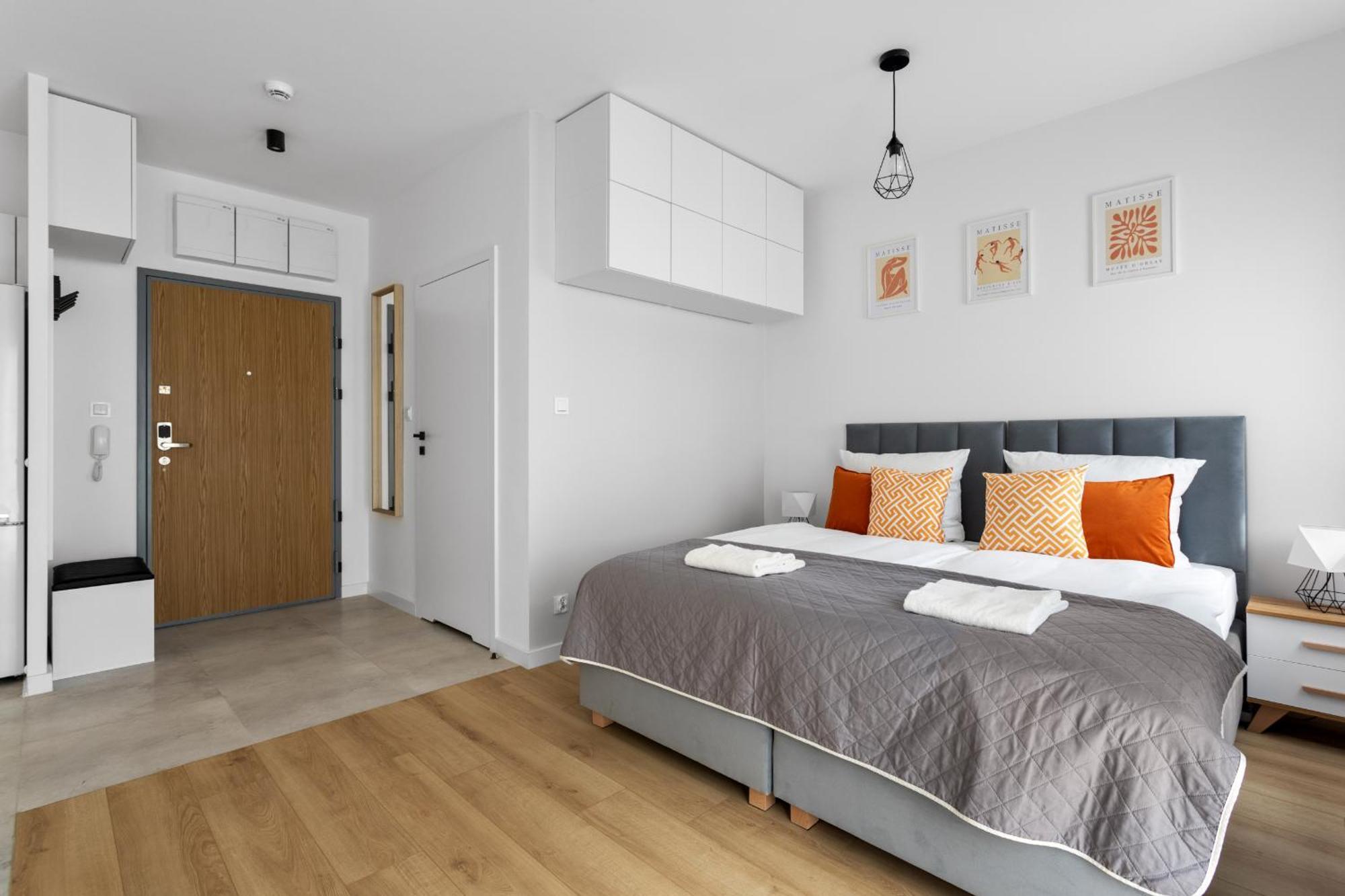 Nowoczesne I Eleganckie Apartamenty Very Berry W Poznaniu By Noclegi Renters Екстериор снимка